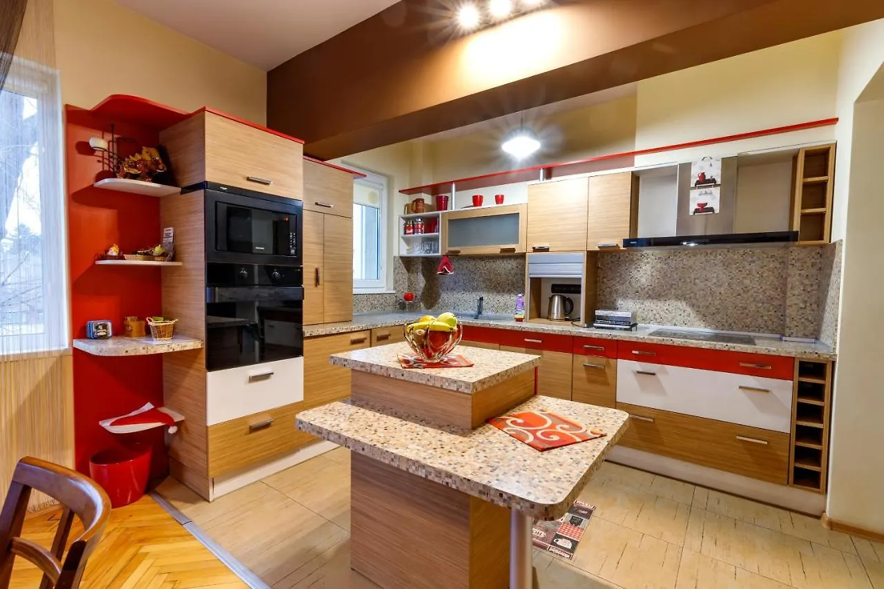 ~*Spacious And Cozy 2Br In The Heart Of Varna*~ 0*, Varna